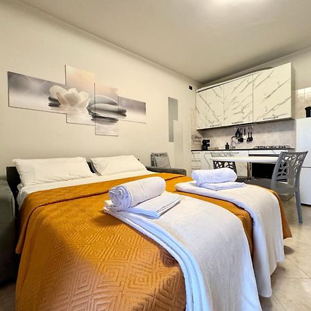 Dimora Nicola A Due Passi Dal Lago Sirmione Zewnętrze zdjęcie