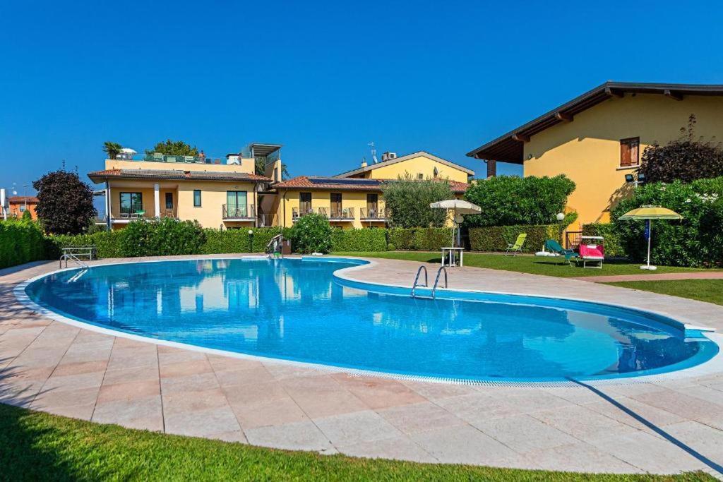 Dimora Nicola A Due Passi Dal Lago Sirmione Zewnętrze zdjęcie